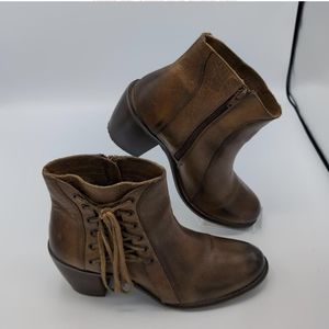 Diba True size 9 leather booties
